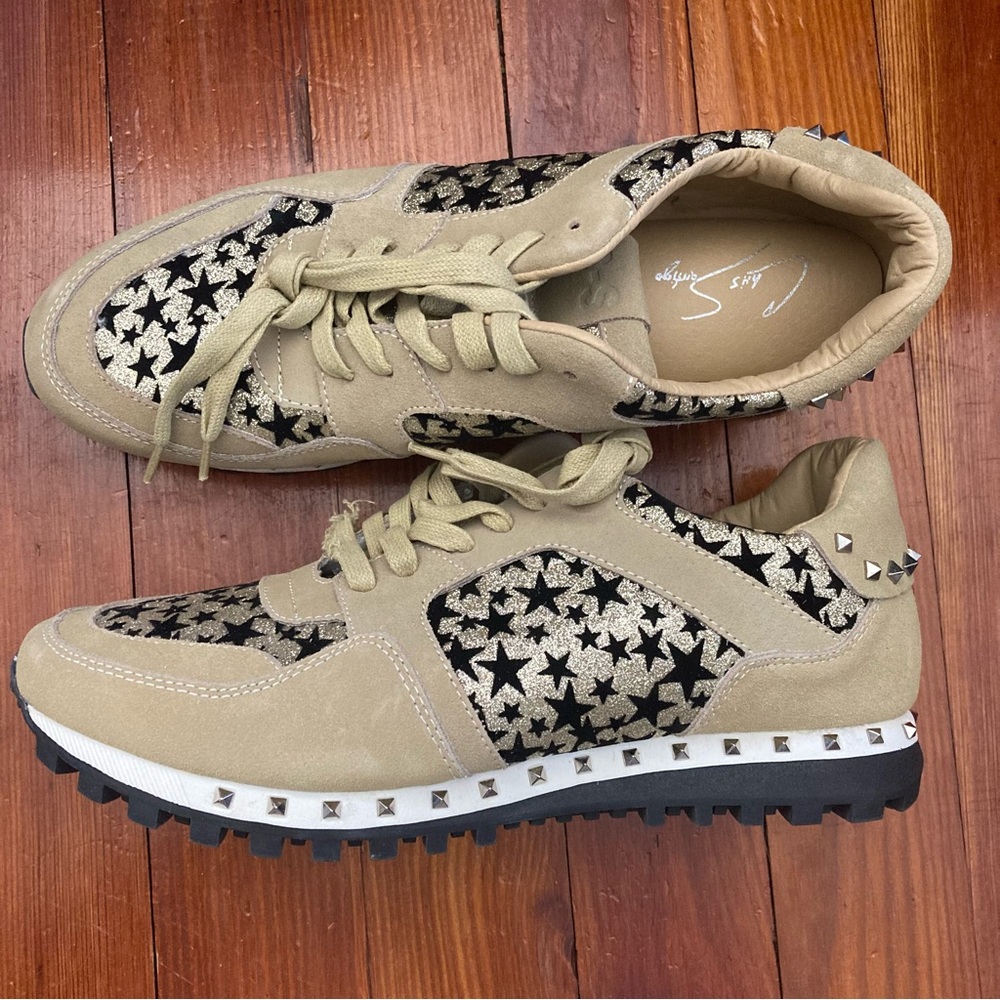 Khaki suede sneakers stars & studs